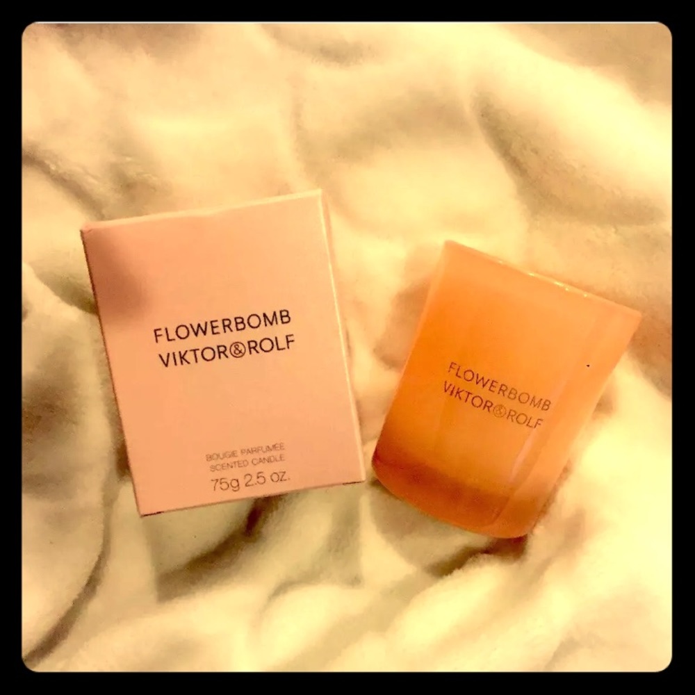 Flowerbomb Candle